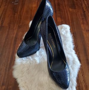 Beautiful Enzo Angiolini Black Snakeskin Leather Heels
